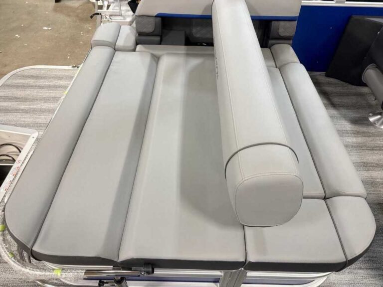 2026 Bennington 20SSB - SPS - Luxe US-ETWS9813K526 [photo 21]